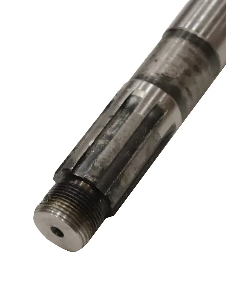 Вал КРН-2.1.03.603А редуктора (длинный, 8 шлицов)