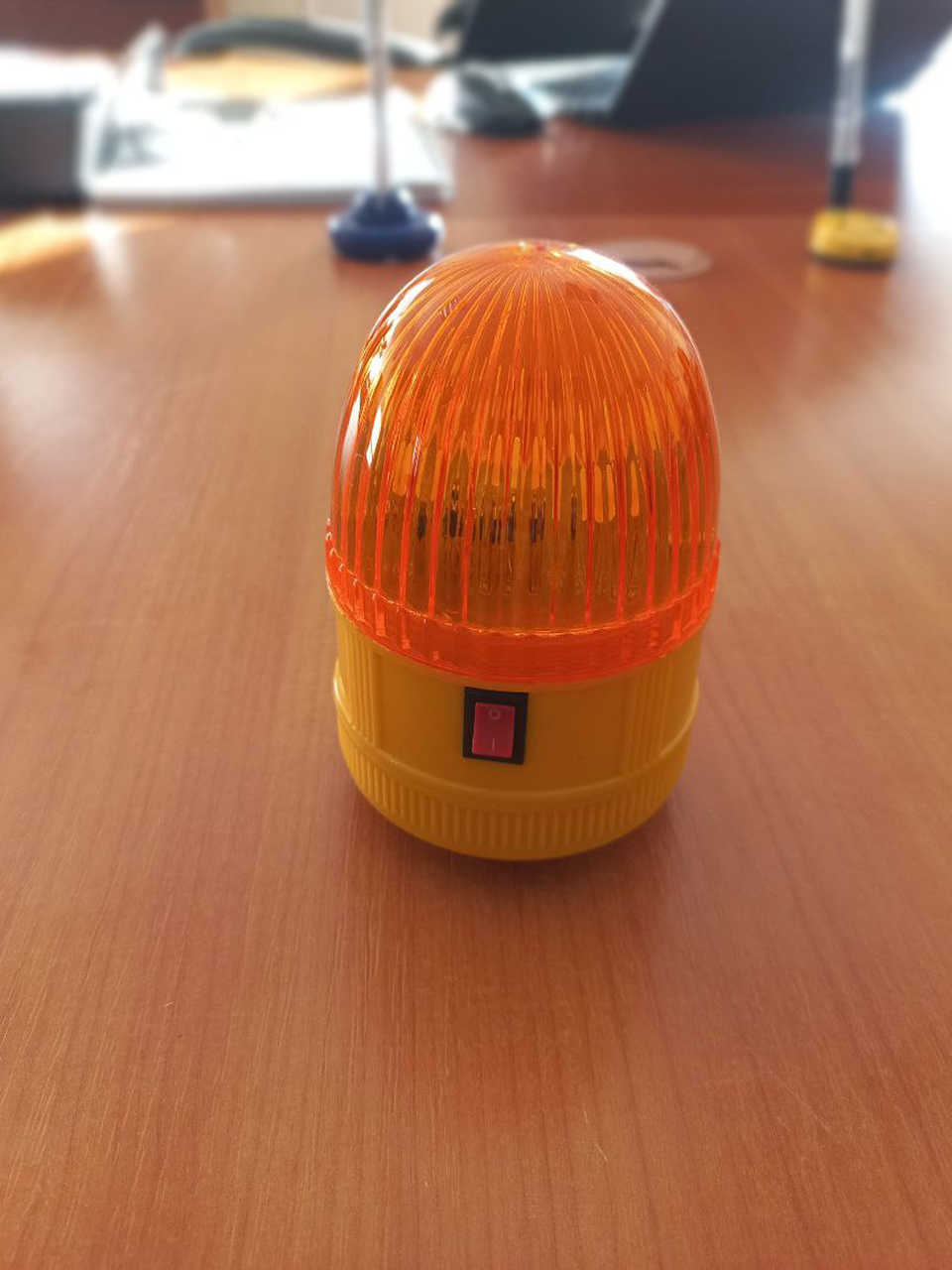 Маяк проблесковый на магните 8 LED