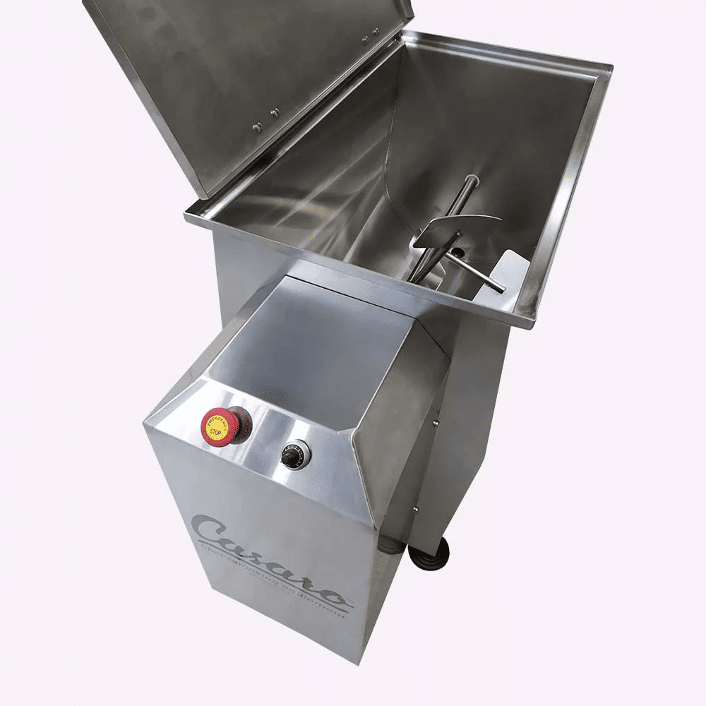 Маслоизготовитель (маслобойка) лопастного типа